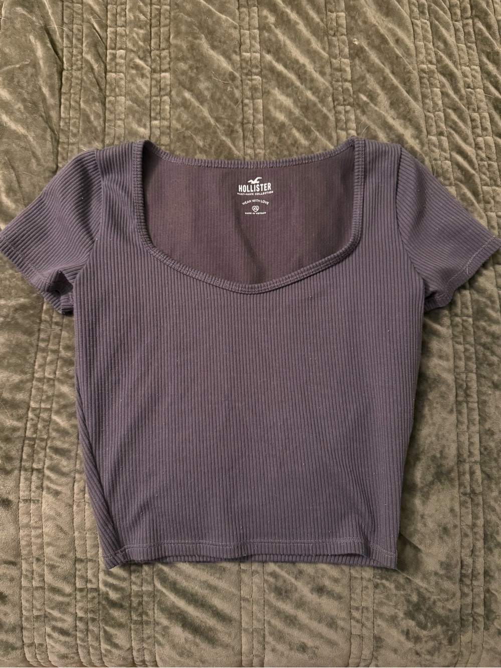 Hollister Ribbed Scoop Neck Crop Top Bundle - Gray, Dark Green, & Tan - Picture 2 of 7